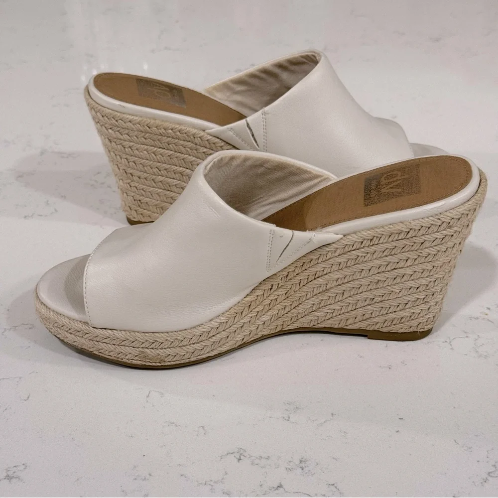 DV By Dolce Vita Dixon Wedge Sandal In White Size 8